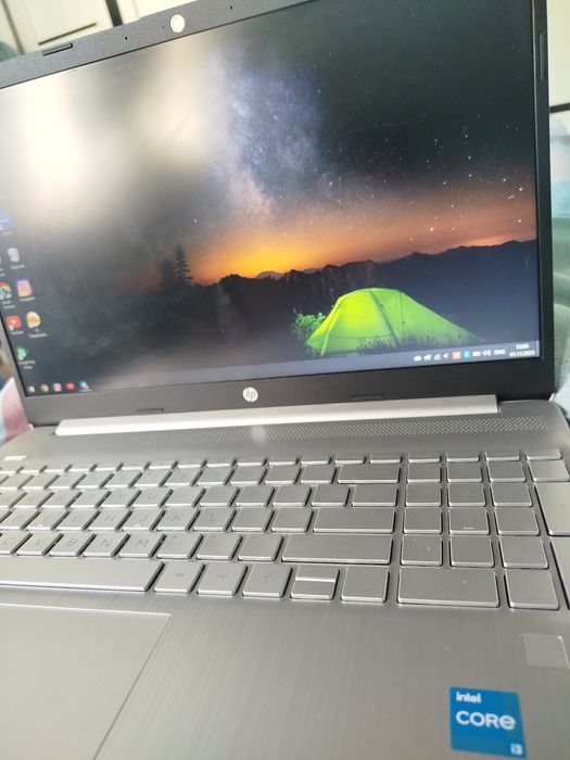 Hp modeldagi noutbook sotiladi