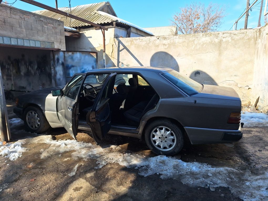 Mercedes-260. Мерседес