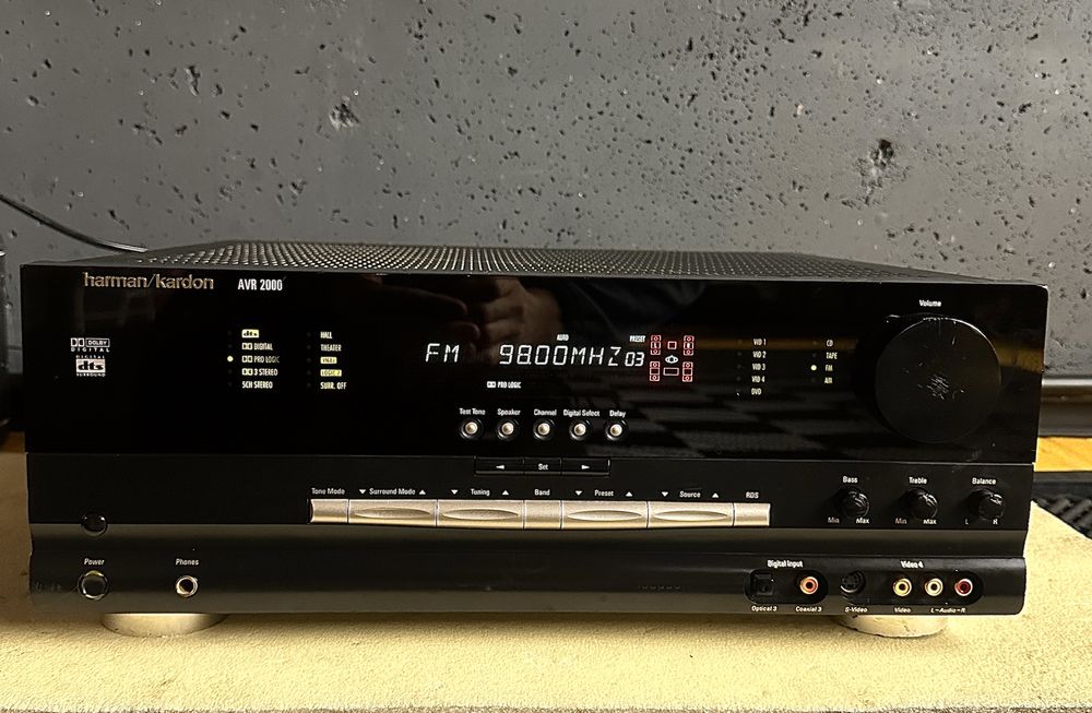 Harman kardon AVR2000 amplificator , stație