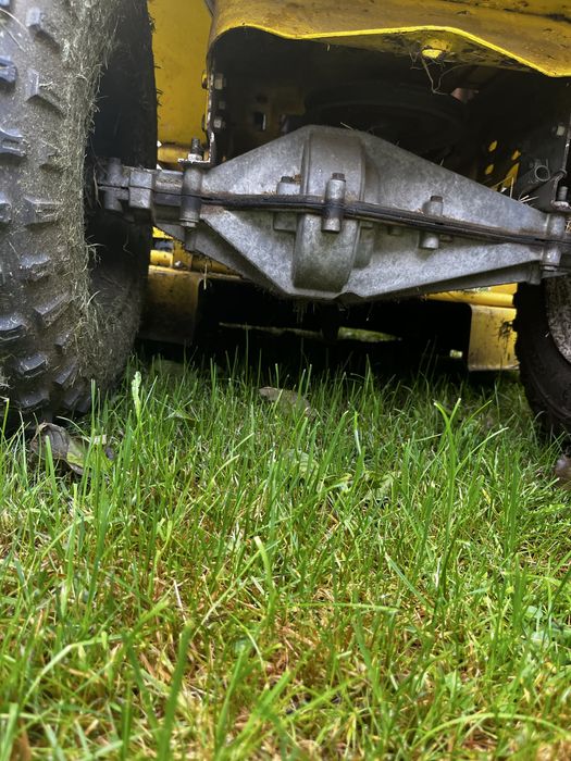 Vand tractoras pentru gazon/iarba