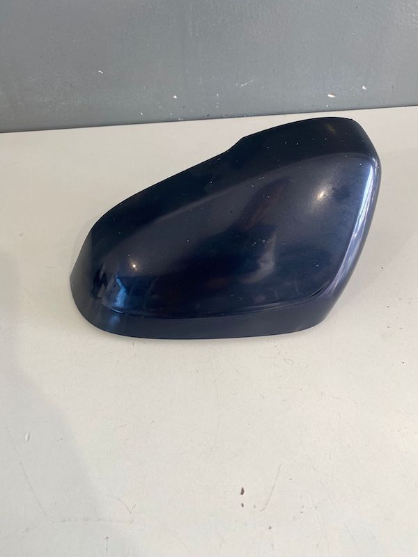 Capac oglinda stanga Volvo S60 S80 V40 V70 3304-549 39804845