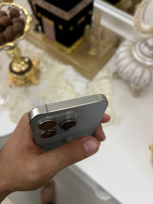 iPhone 15 Pro 256gb 90%