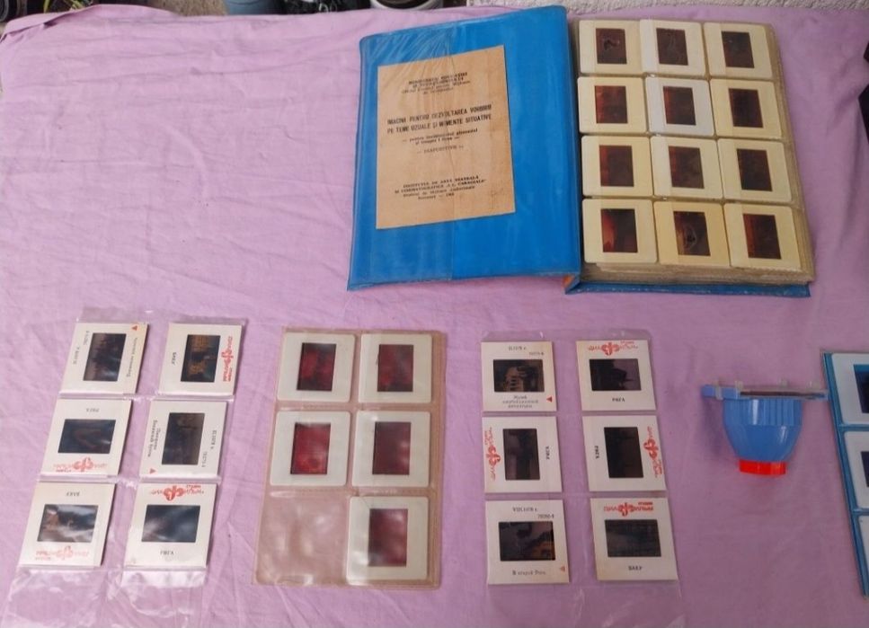 Diascop vechi și diapozitive vechi de colecție.