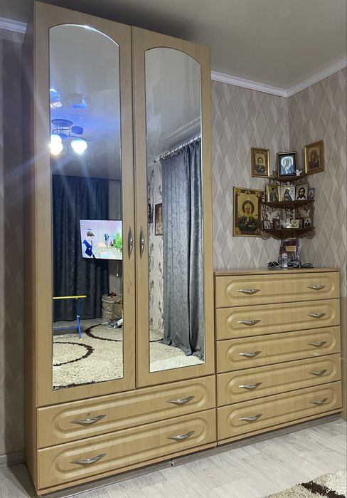 Шкаф и комод в отличном состоянии