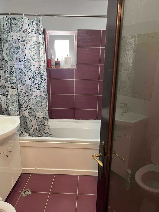 Apartament 3 camere - Piata Mare