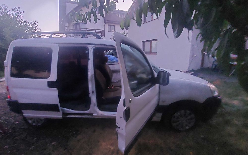 Vând    Citroen   Berlingo