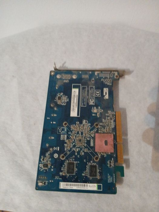 AMD Radeon HD 6450 / HD 5450 (1GB DDR3)