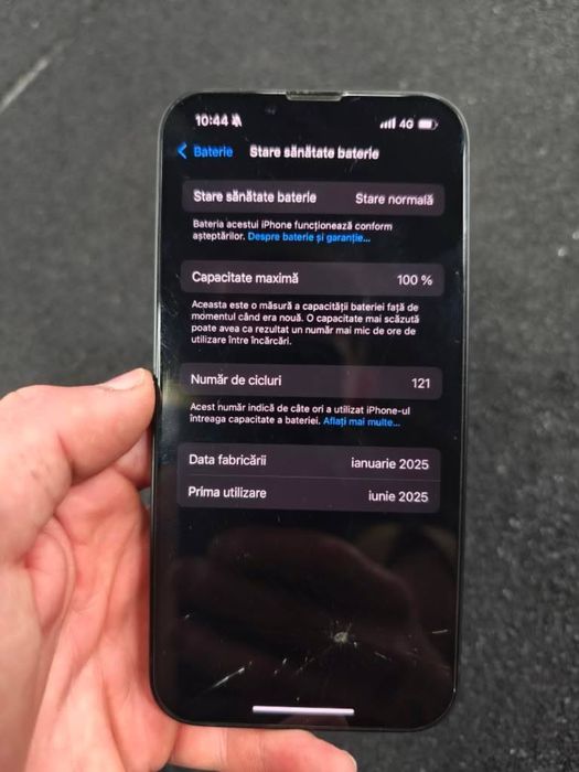 Vand iphone 16e 100% bateria
