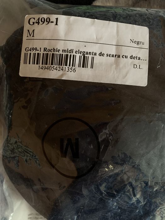 Rochie   de ocazie , neagră  ,cu dantela  ,noua cu eticheta ,elegantă,