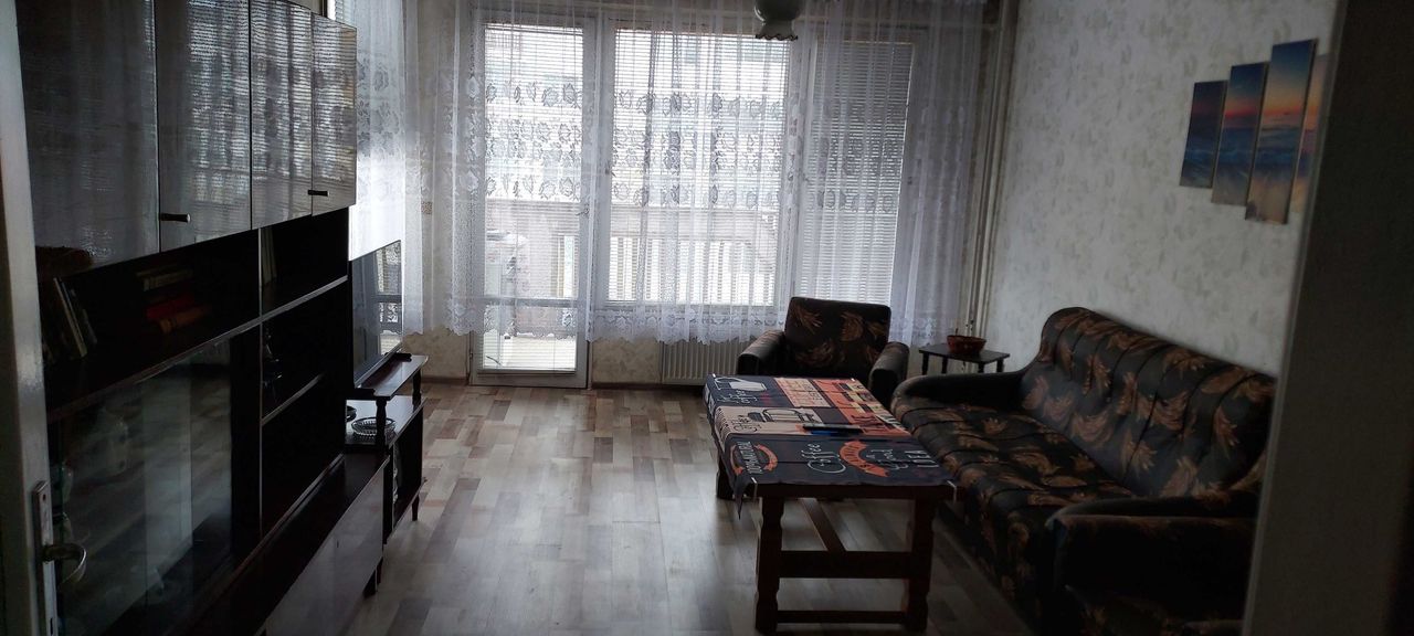Дава се под наем Тристаен апартамент в Габрово, Център - 75 кв.м за 193.8 € - Снимка #6