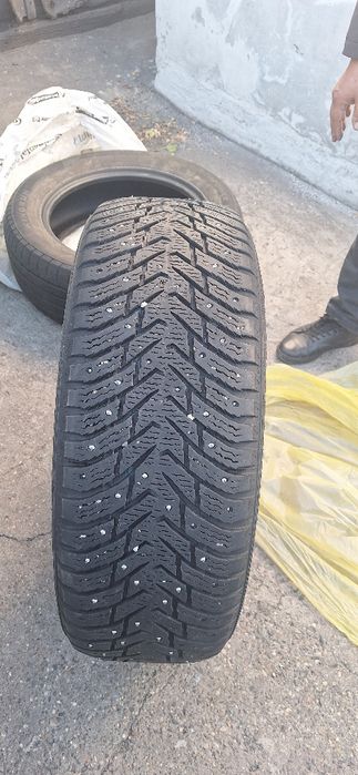 Продам Зимние шины, шипованые