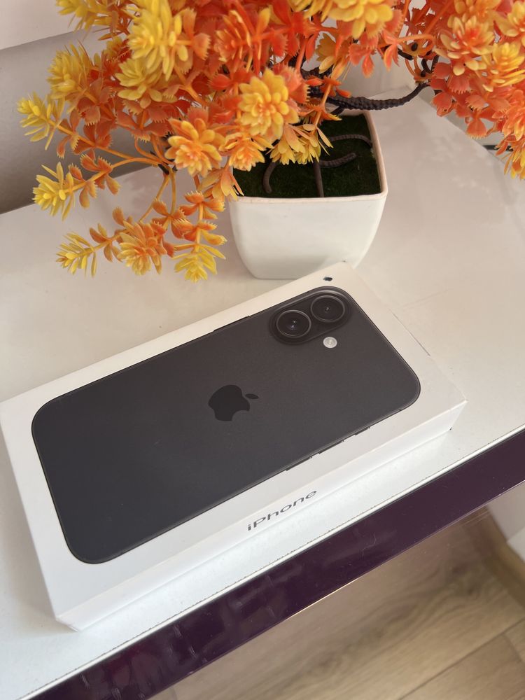 Apple iPhone 16, Black, 128GB