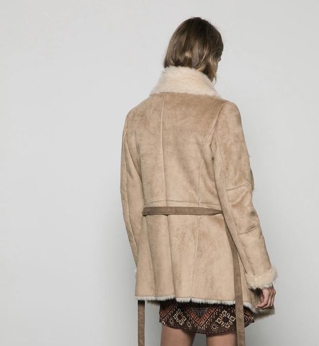 Ново Дамско палто Bershka M размер