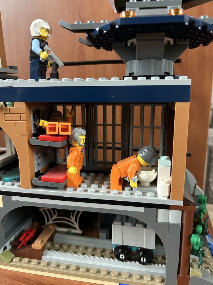 Лего затворническият остров на полицията LEGO затвор