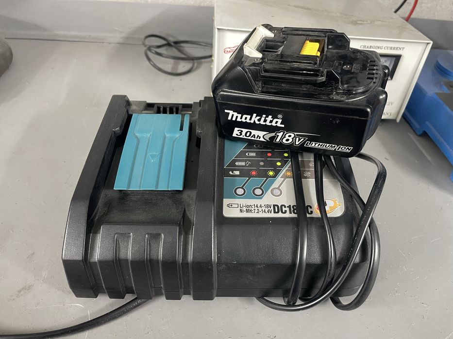 Аккамулятор и зарядное устройство