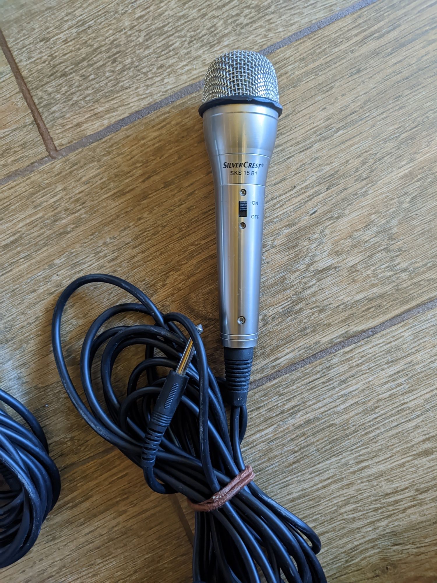 Stație karaoke cu două microfoane