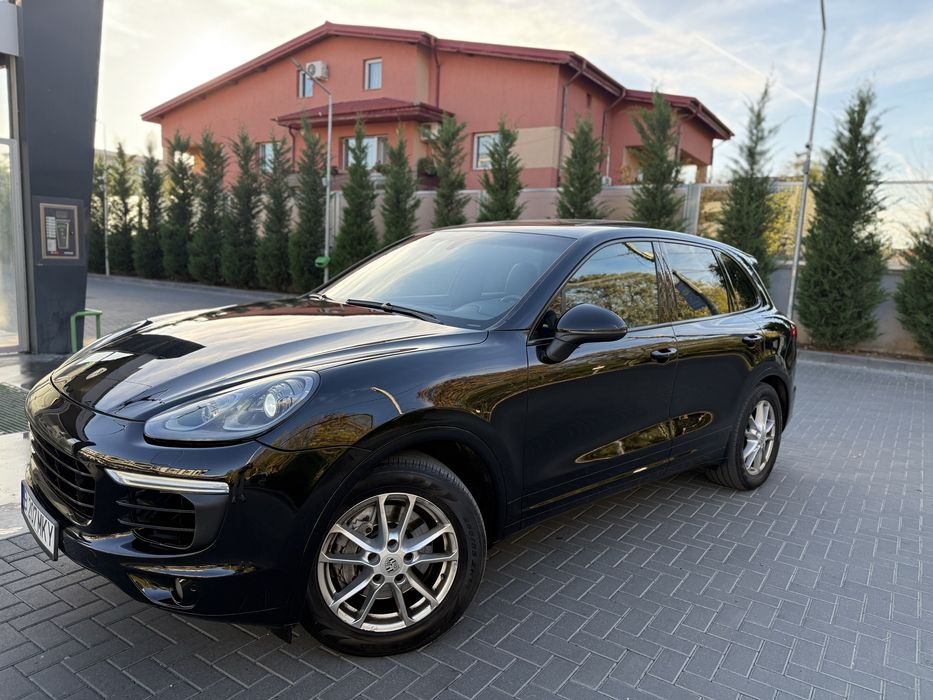 Porsche cayenne 2015