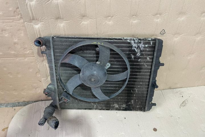 Radiator apa racire motor Volkswagen VW Polo a 4-a generatie 9N