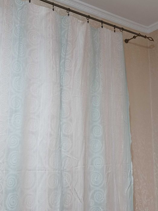 Продам комплект штор и новые крючки для штор