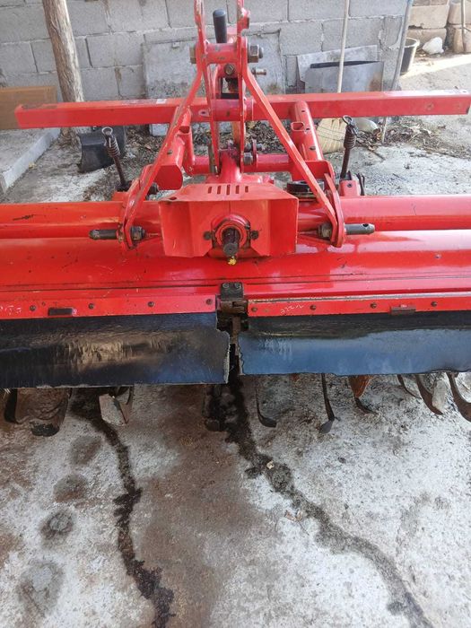 Vând freza agricola