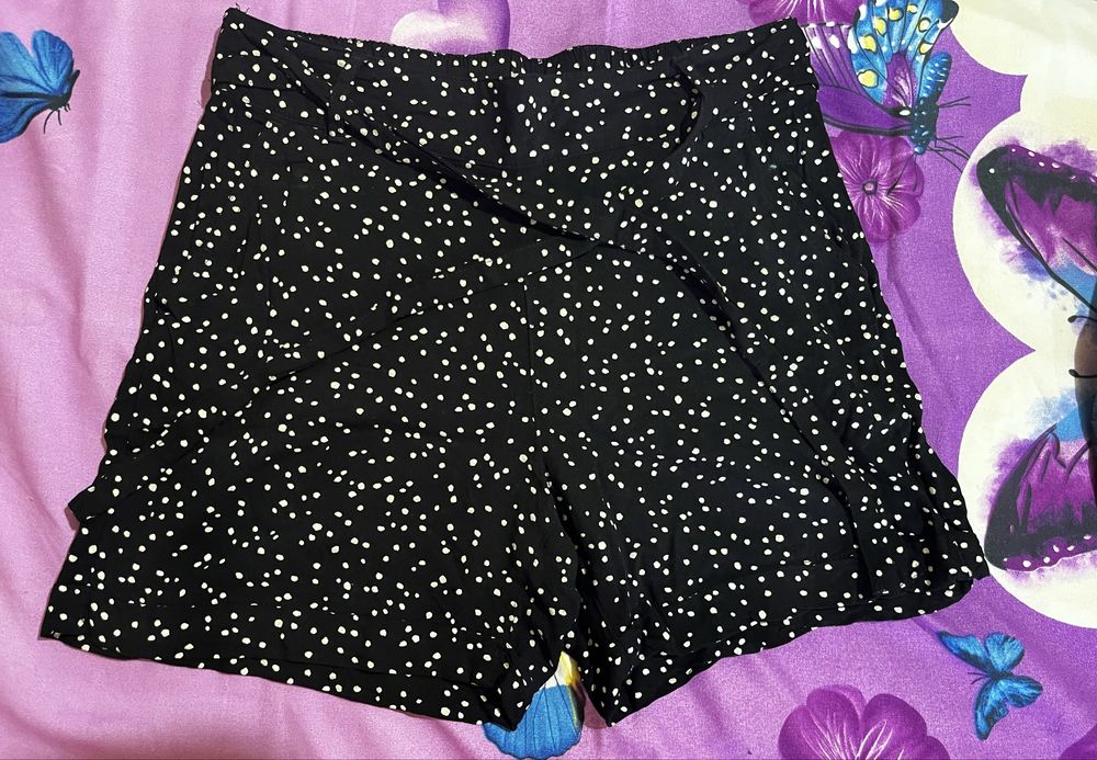 Pantaloni scurti