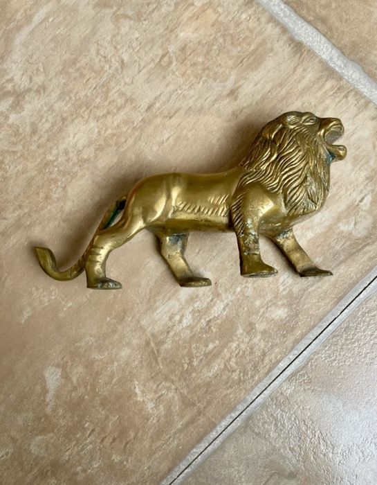 Statueta bronz cu leu, sec XIX, vechi