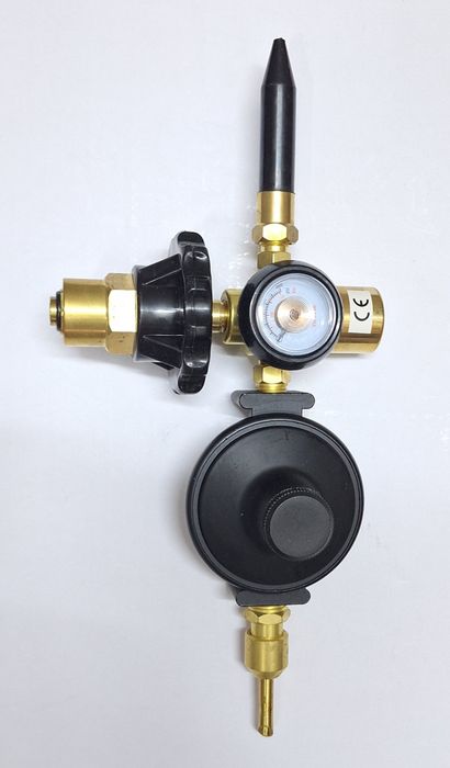 Хелий балони регулатори с приставки, накрайници
