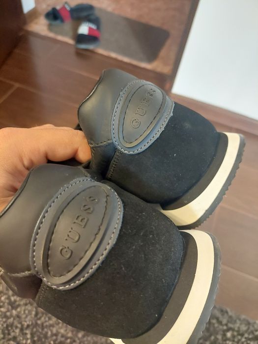 Sneakers barbati Guess Tommy New Balance Nike Adidas