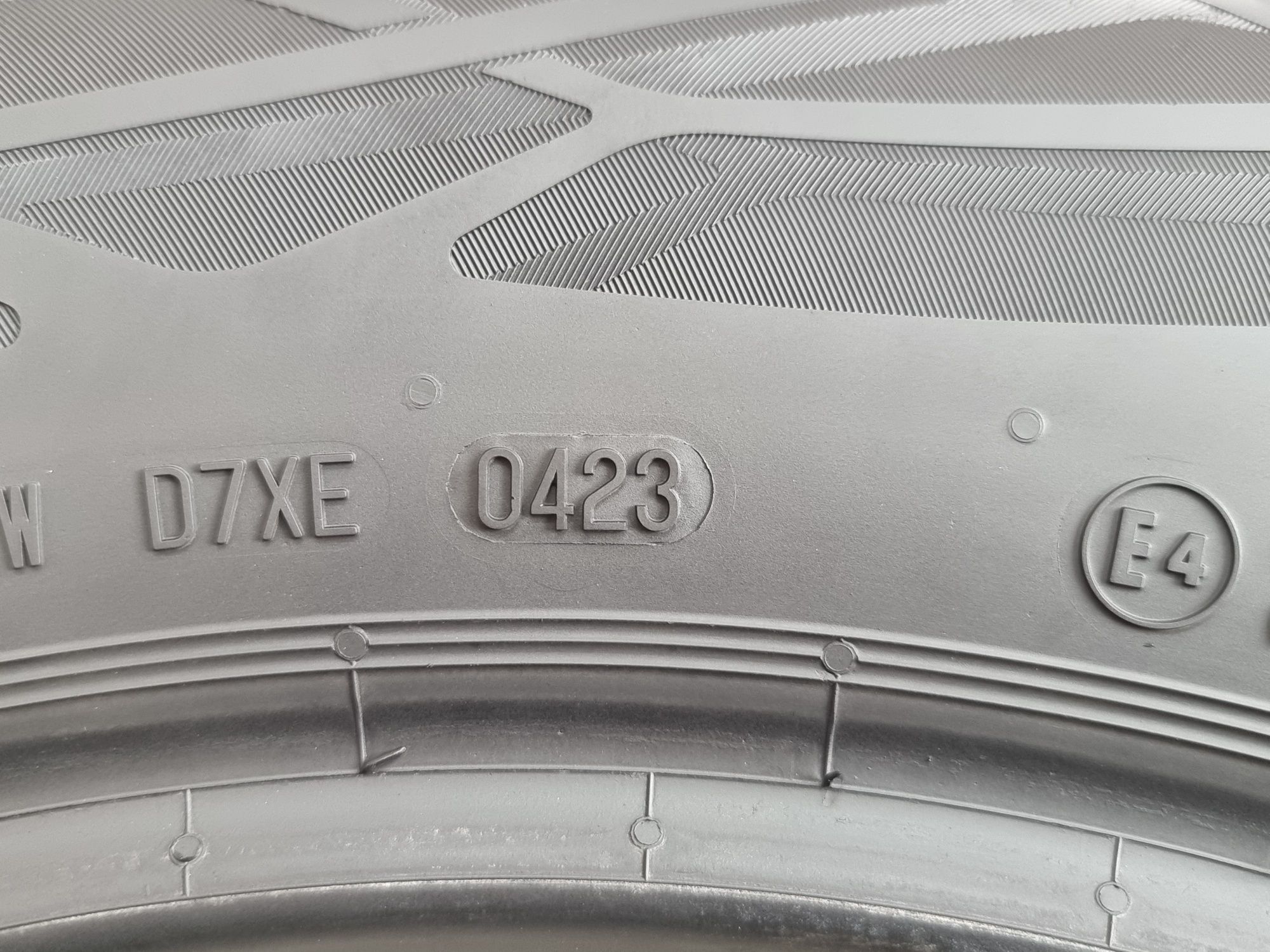 "Dot 23" 205/60/16 Continental 4Броя: 280лв 6мм