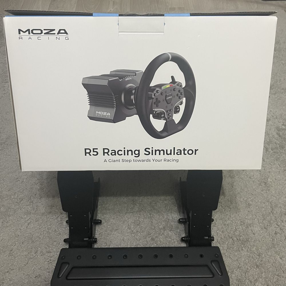 Продам набор для симрейсинга Moza R5 + руль для formula 1