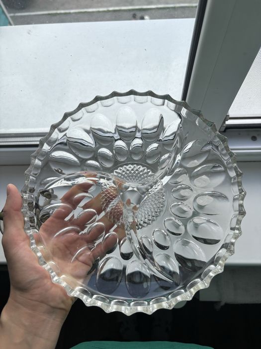 Стеклянная менажница для орехов и сухофруктов — 23 см