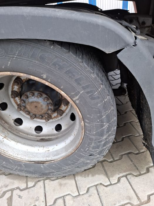 Cap tractor Volvo 440 euro 5+ semiremorca prelata mega