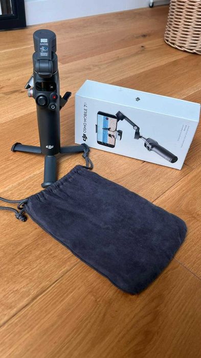 Sistem de stabilizare DJI Osmo Mobile 7P, Negru