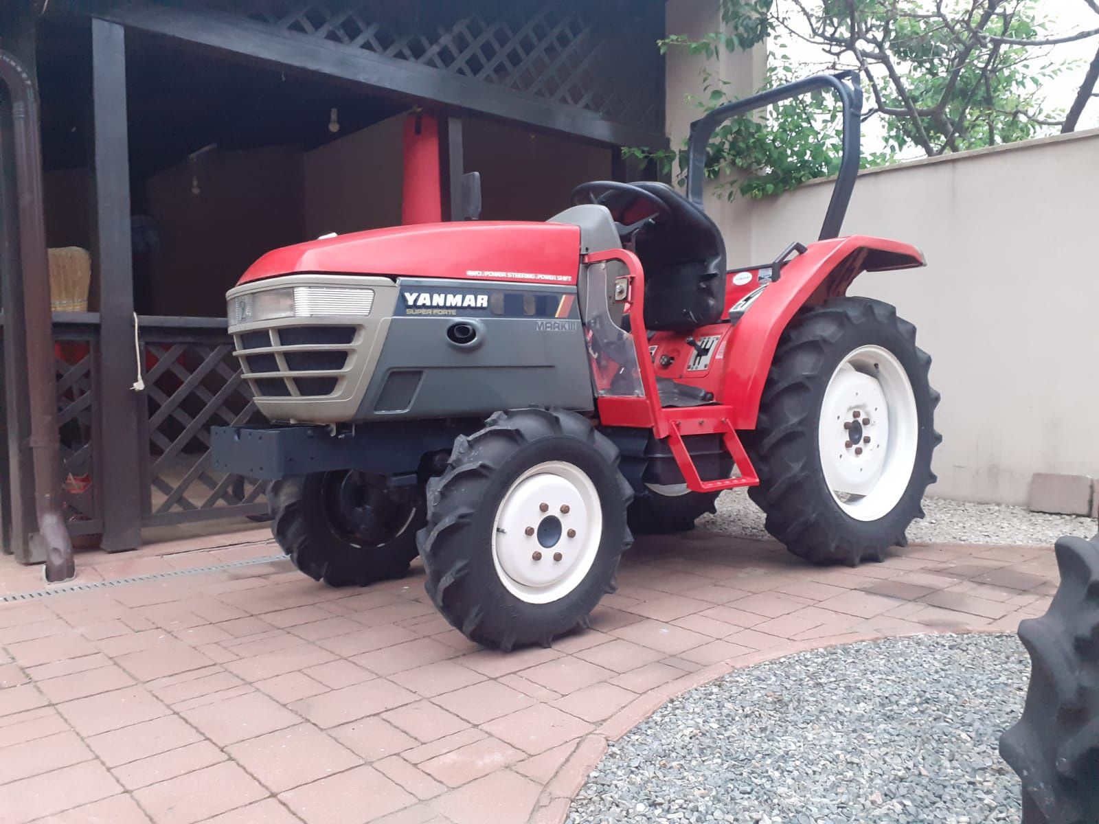 Tractoare japoneze Kubota Yanmar Iseki Mtsubisi 15-50cp Firma autoriza