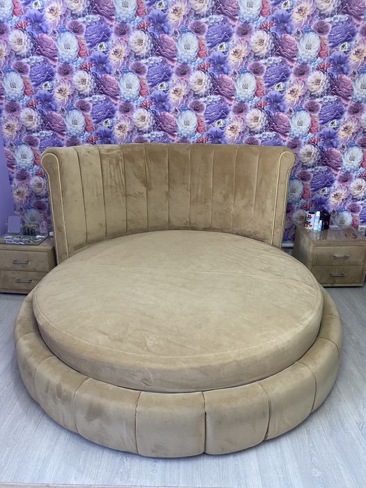 продам шикарную круглую кровать