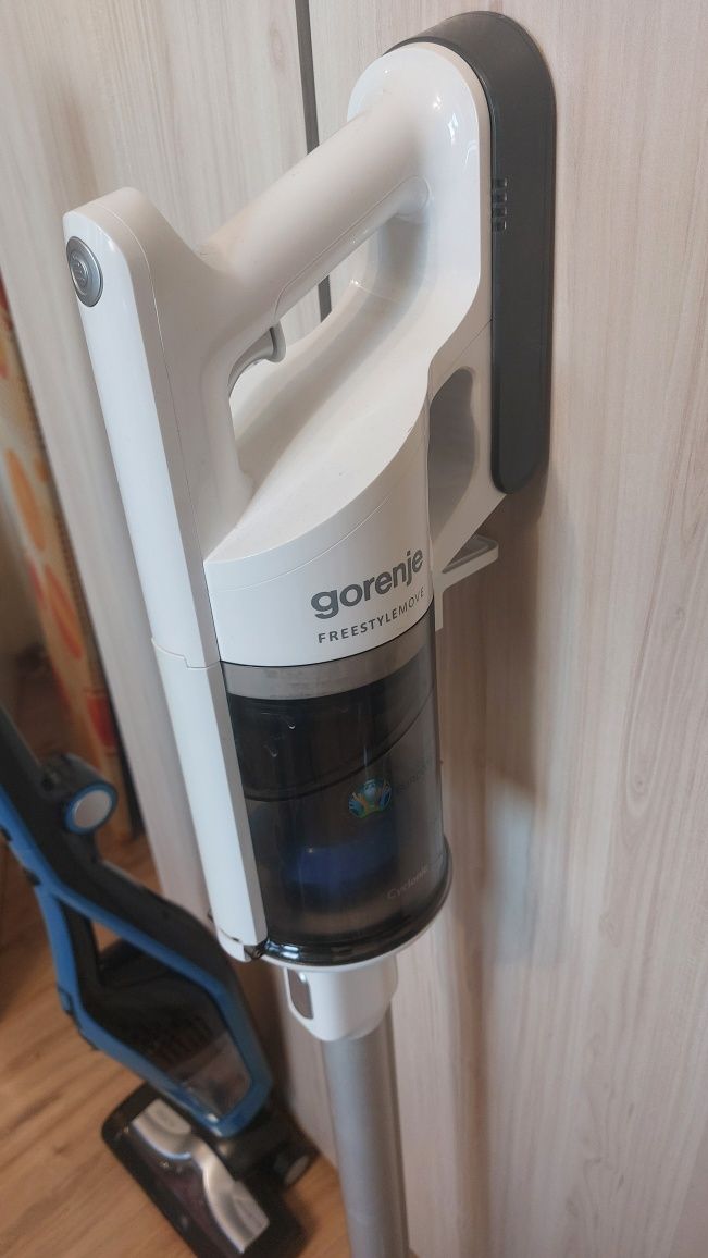 Права вертикална прахосмукачка Gorenje