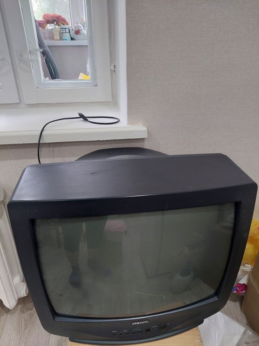 Телевизор самсунг