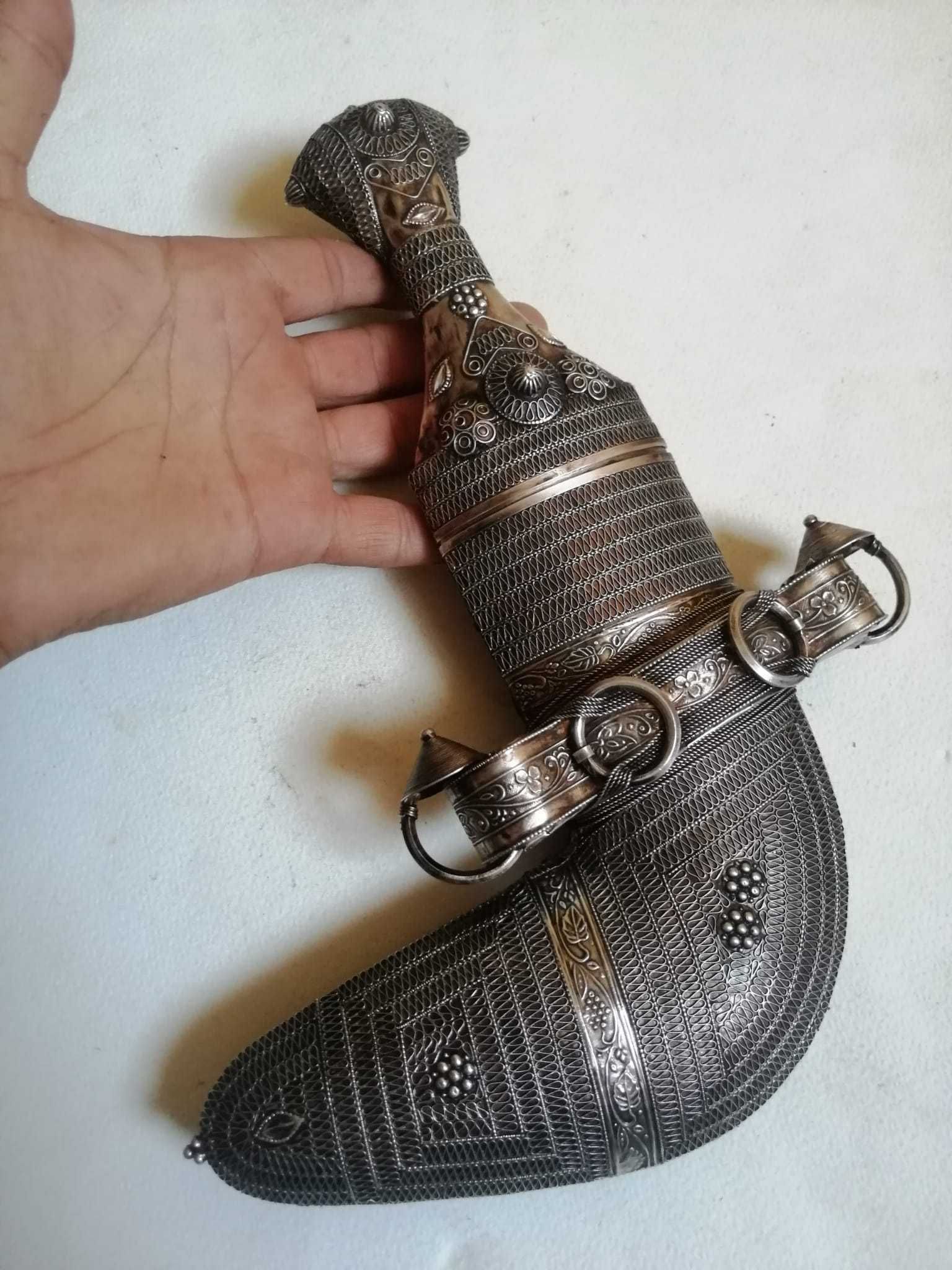 Superb pumnal vintage argint khanjar regal din Oman
