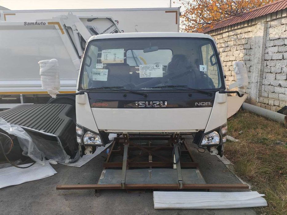 Кабина ISUZU NQR71PL оригинал Япония