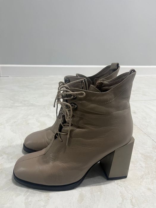 Ботинки осенние из кожи 37