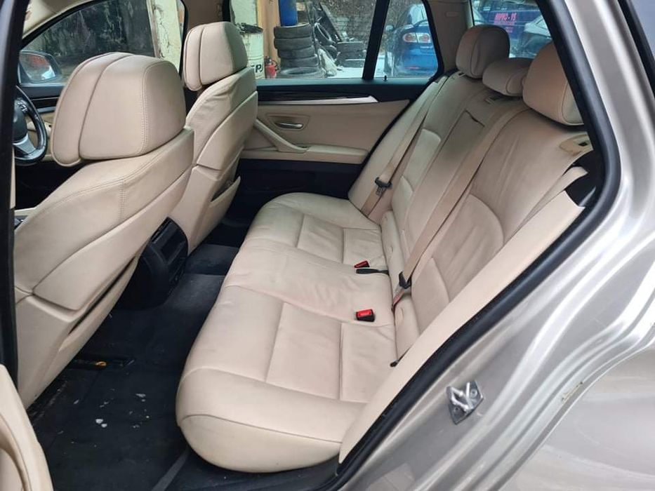 BMW F11 520D 184кс xenon теглич панорама ръчка НА ЧАСТИ !