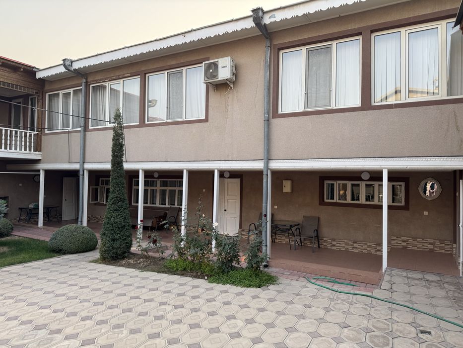 Yunusobodda 6 sotix burchak uy, fasadi 33×18 Shaxriston metrosi yaqin