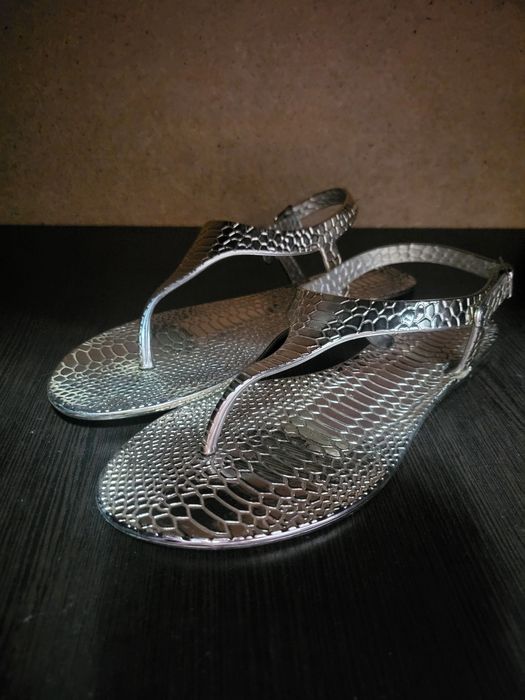 Продам обувь для пляжной фотосессии