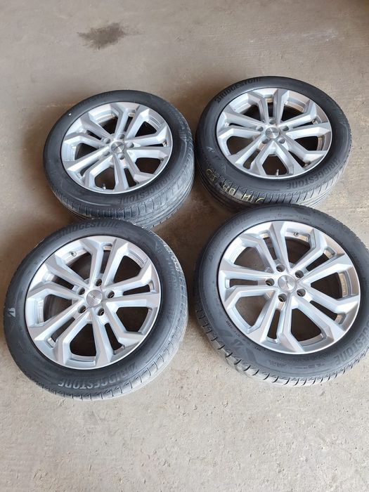 Vând Jante Dezent Ta Siver R17 +Cauciucuri de Vara BRIDGESTONE