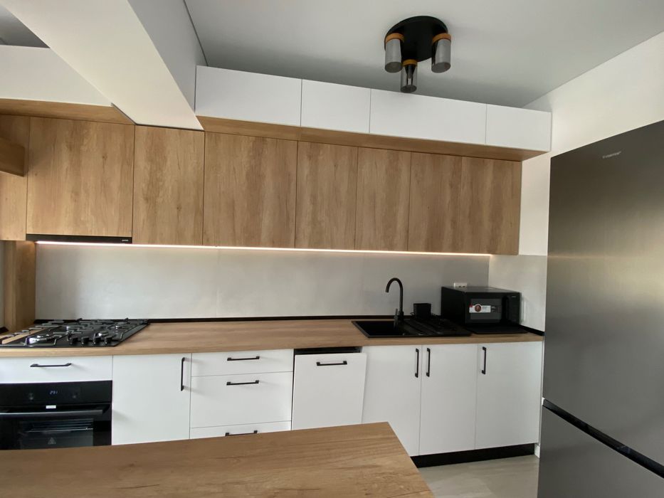 Inchiriez ap 2 camere- bloc nou