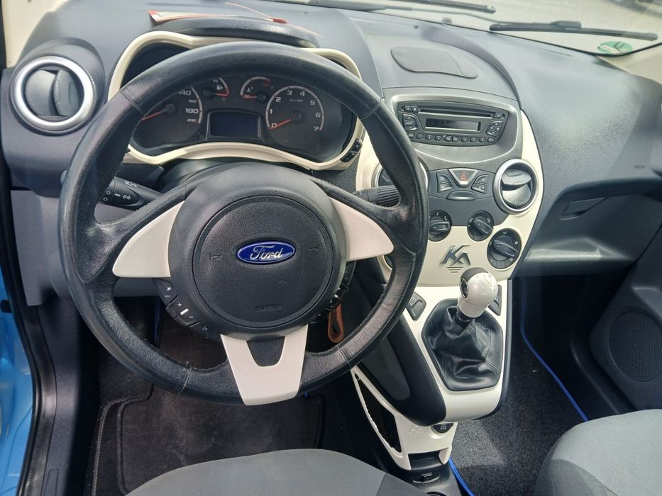 Vând Ford ka din Germania