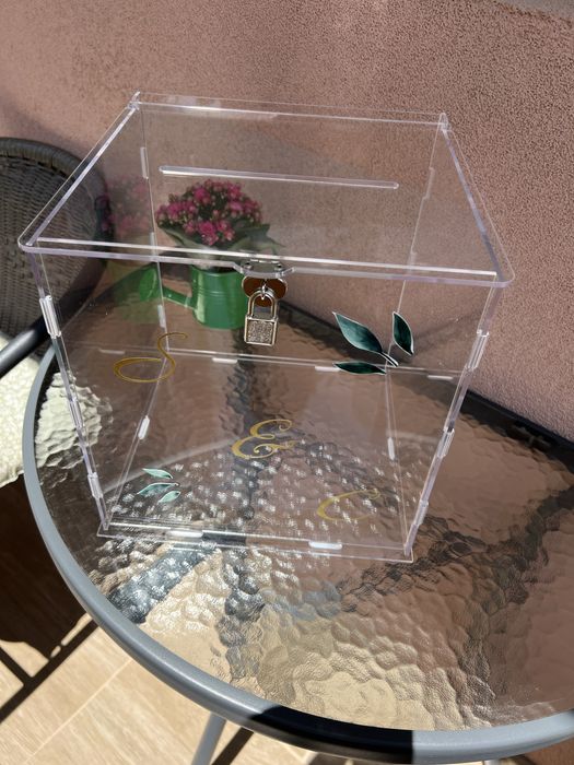 Сватбена Кутия Дарения/Пликове