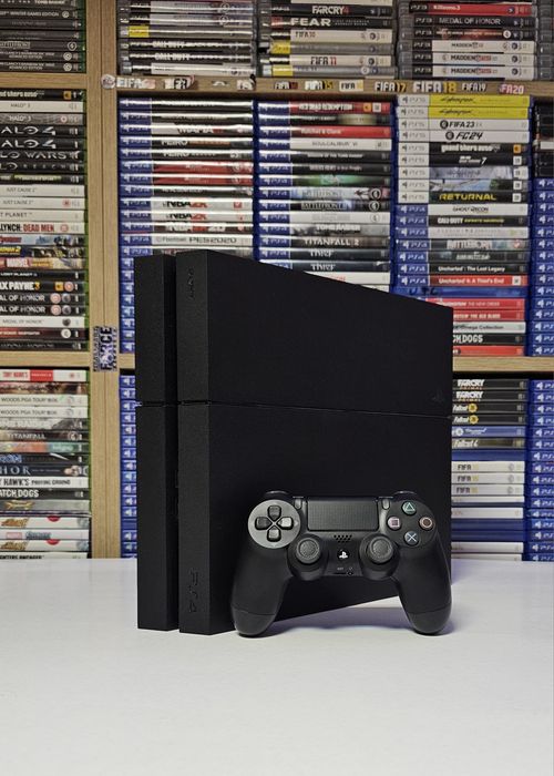 PlayStation 4 , PS 4 cu manete si jocuri