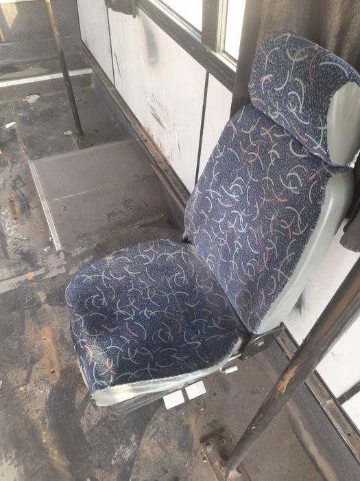 Исузи шафёр сидения сотилади