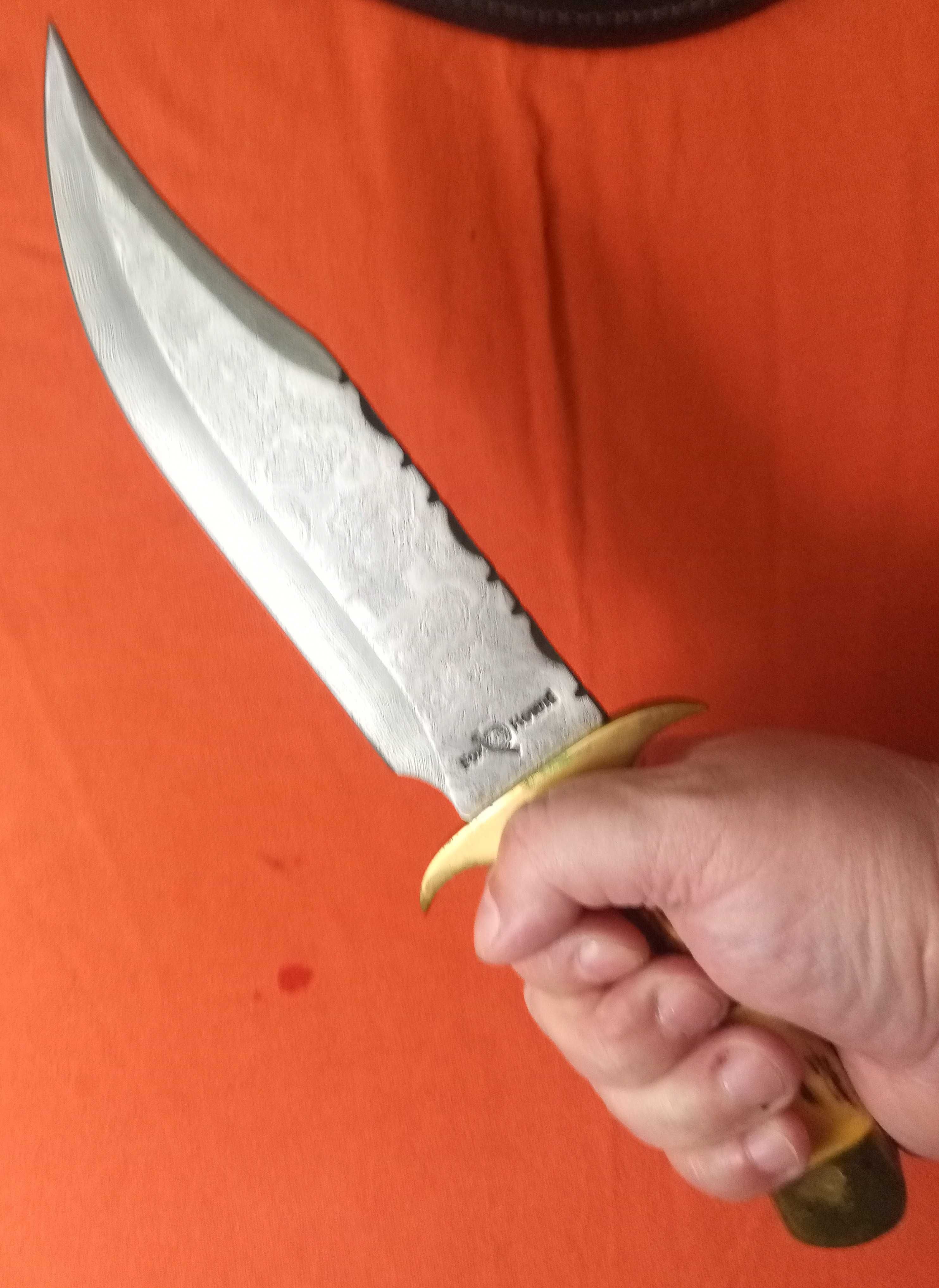 cutit Bowie damasc